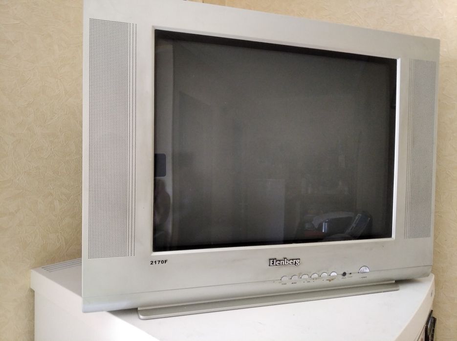 Телевизор ELENBERG  + DVD плеер