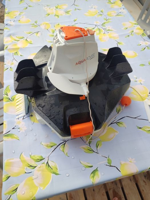 Aspirador de piscina