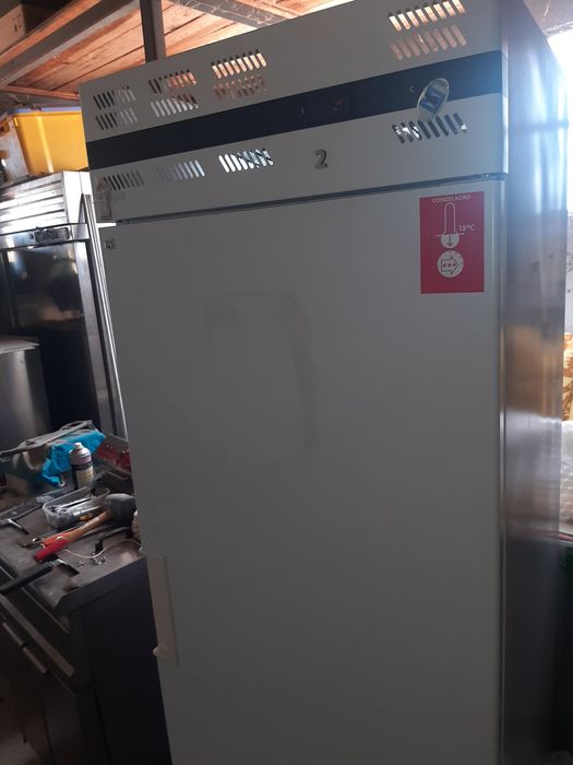 Armario congelacao com caixas