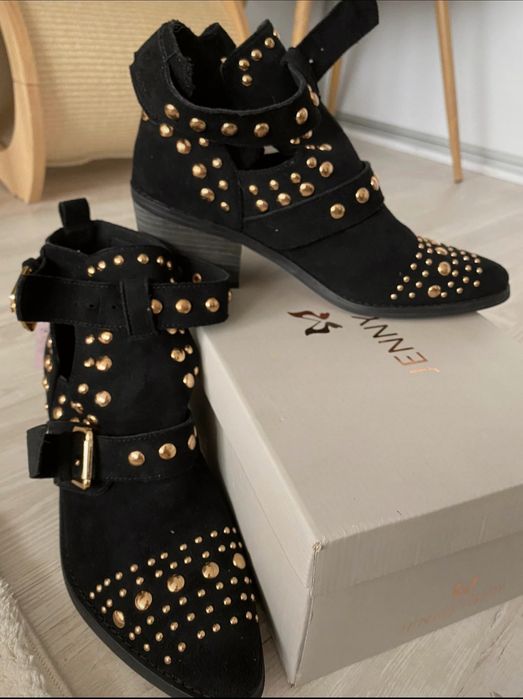 Nowe botki damskie 39