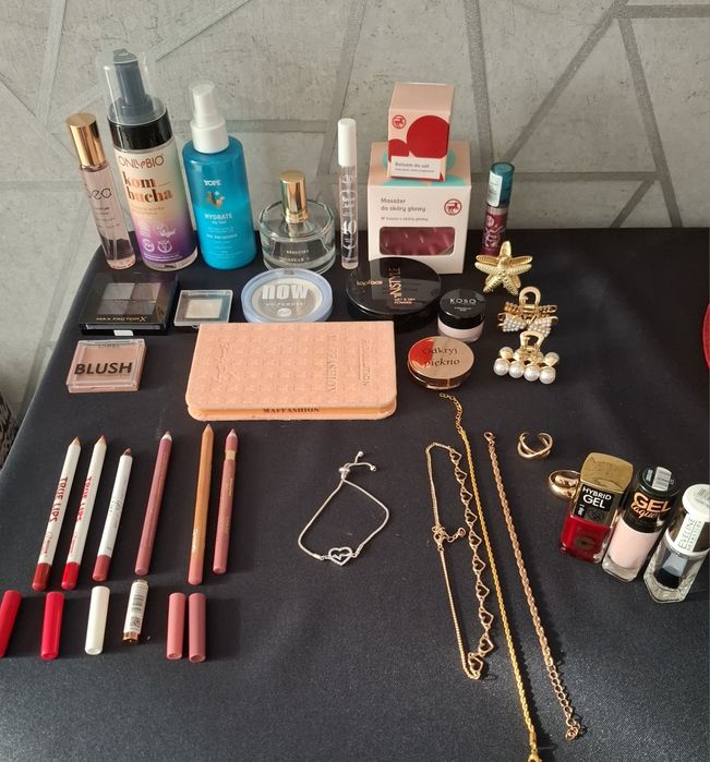Kosmetyki MaxFactor/ Reserved