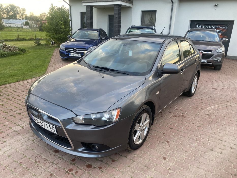 Mitsubishi Lancer