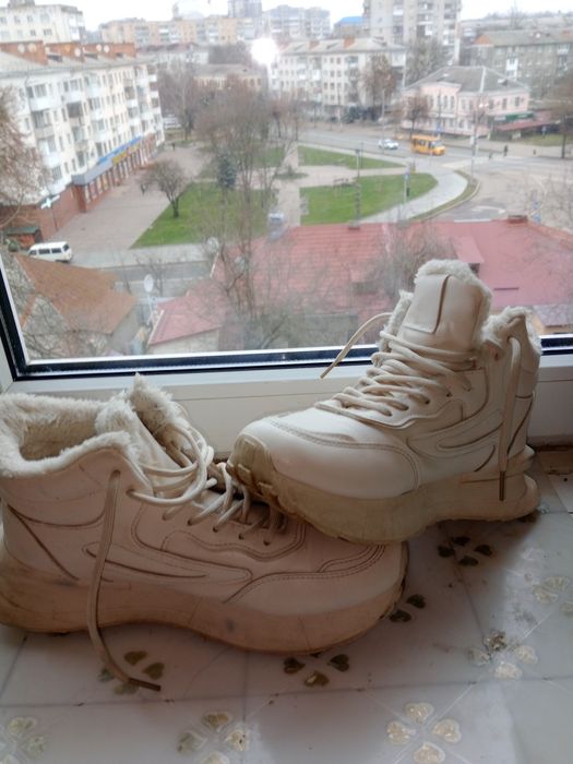Зимние кроссовки женские еко-кожа 39-40 р