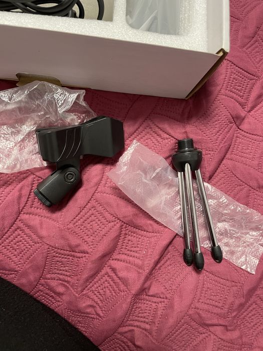 Микрофон конденсаторный студийный "STUDIO microphone series"