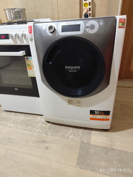 Pralko suszarka Hot Point Ariston Aqualitis 10kg uszkodzona