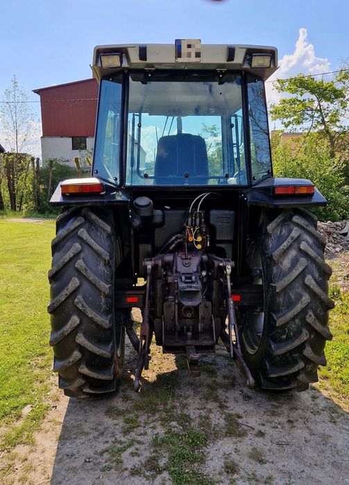 Massey Ferguson 3070 . 3075