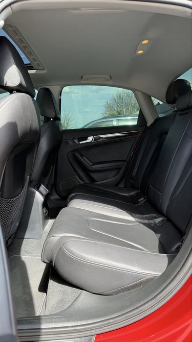 Audi Ауді A4 В8 FL S-line 2014р 2,0 бенз 8АКПП ОБСЛУГОВАНА