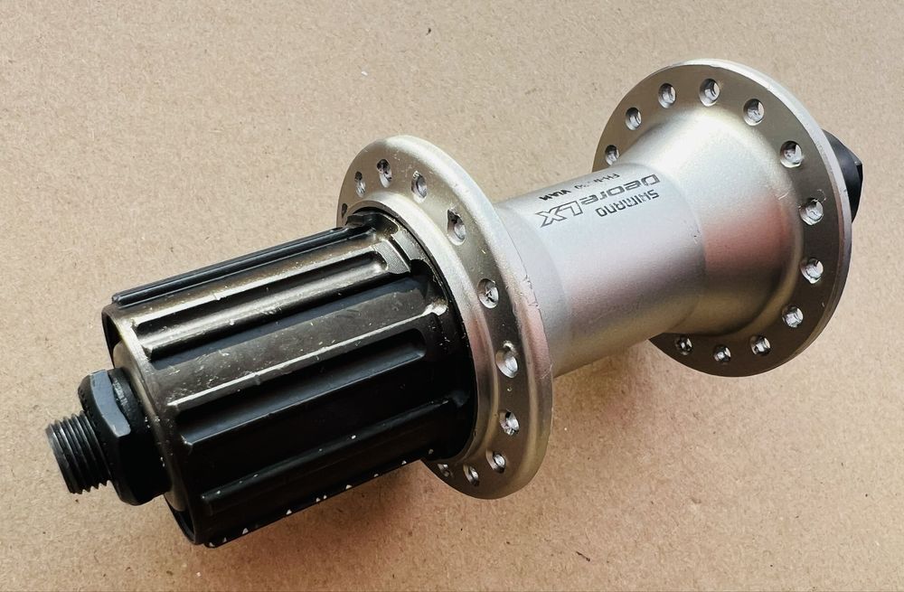 Piasta Tylna SHIMANO DEORE LX FH-M580 32 Szprychy Kaseta 8/9/10s 9x135