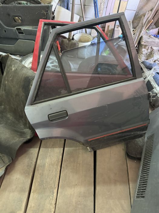 Елементи кузова капот  Форд Ескорт Ford Orion