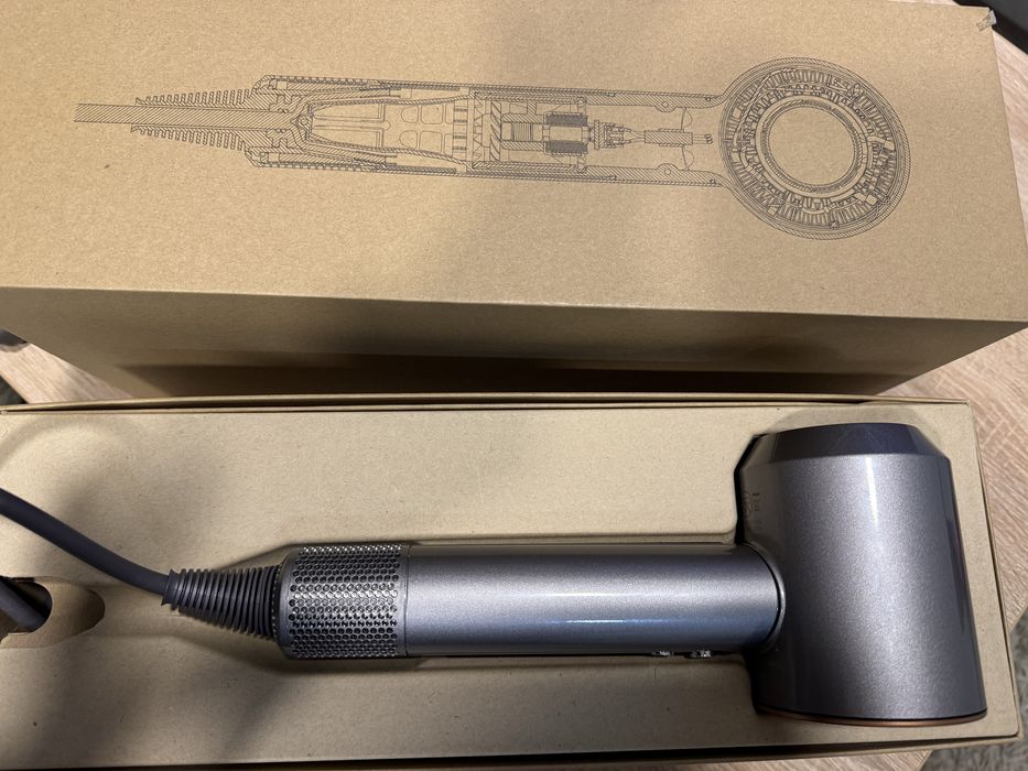 Dyson оригинал фен новый