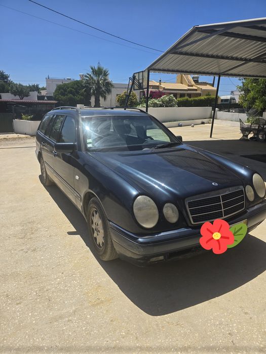 Mercedes Benz E 220 T CDI