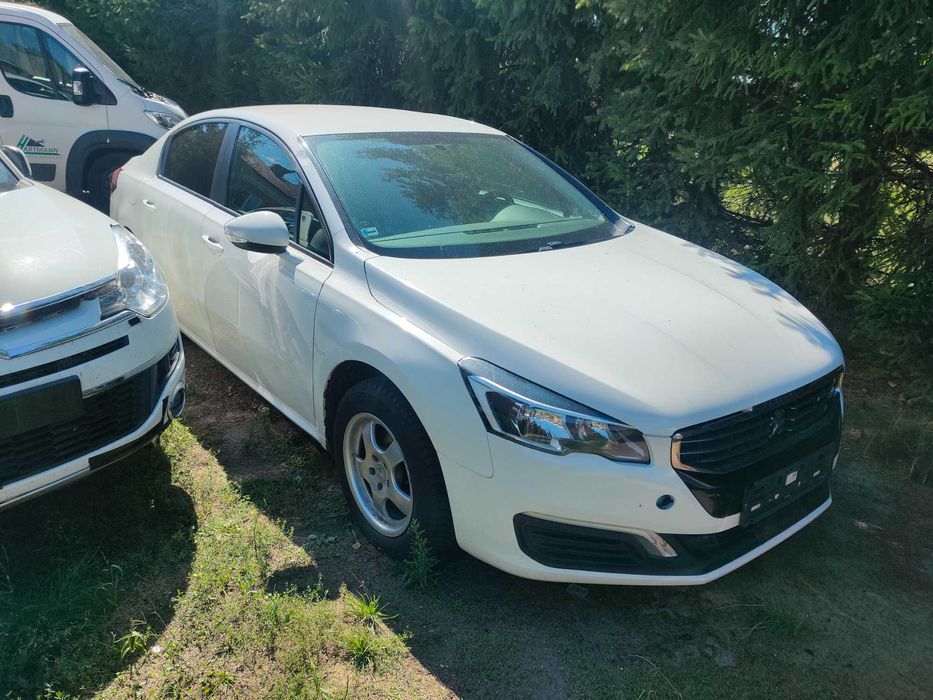 Peugeot 508 maska zderzak lift