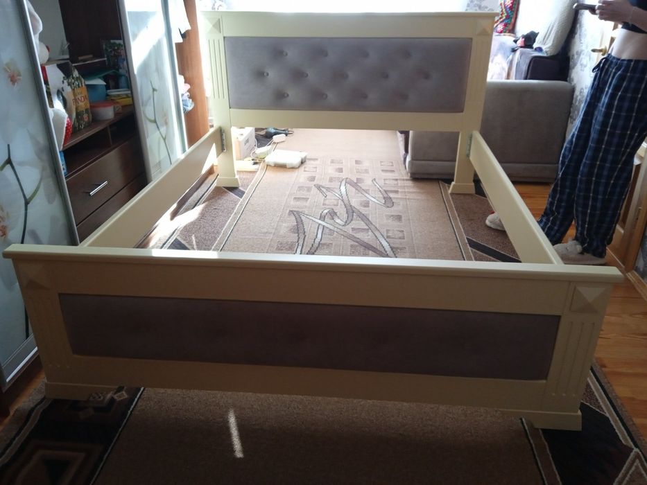 Двухспальне ліжко