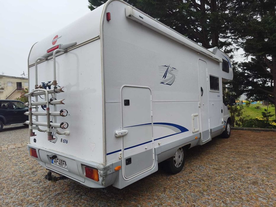 BÜRSTNER A576 Fiat Ducato 2.8 JTD, apenas 91.700 kms, painel solar, ar condicionado, 6 lugares para dormir.