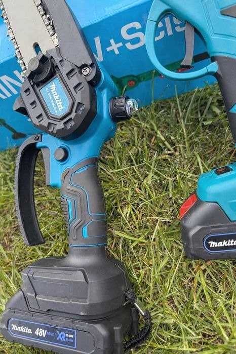Акумуляторний секатор зі штангою + акумуляторна ланцюгова пила makita