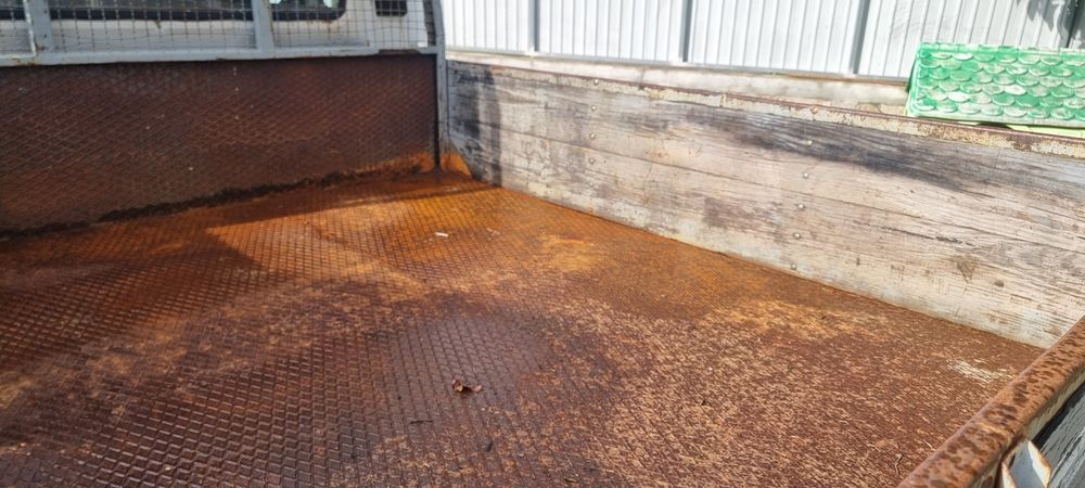 Ford Transit caixa aberta 7 lugares