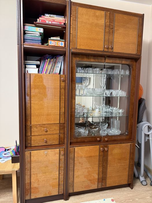 Сервант та шафа!