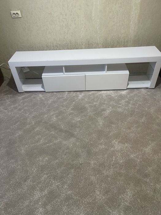 Тумба під телевізор