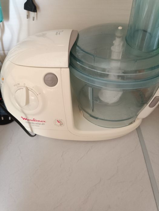 Комбайн Мулинекс плюс мясорубка.