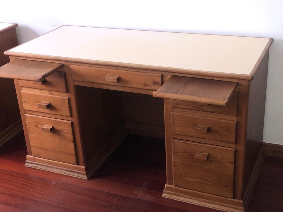 Secretaria madeira maciça