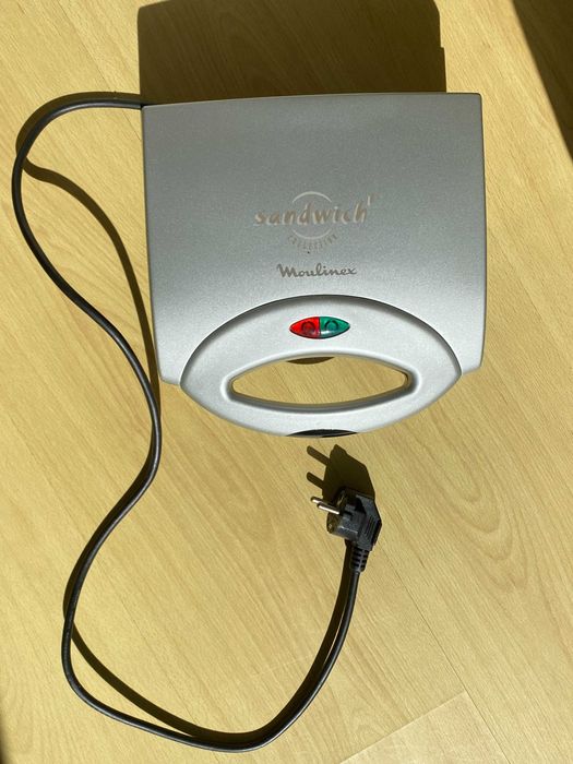 Mini forno eléctrico 220V multifuncional  (Temperatura Max de 225ºC)