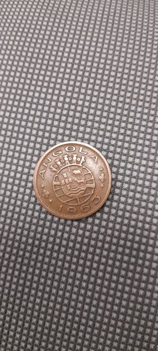 Moeda de 1 escudo de angola de 1963
