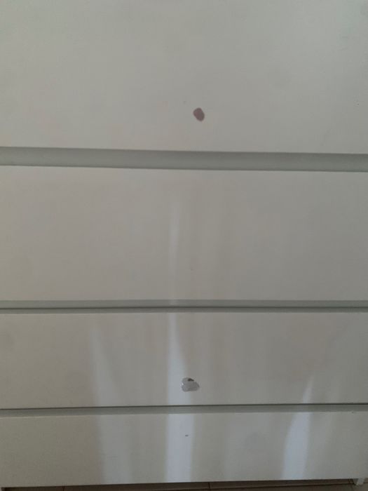 Cómoda branca IKEA