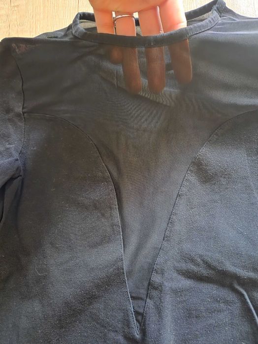 czarne body z siatką