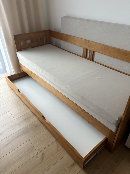 Lożko rozkladane dwuosobowe, drewniane, Dobbek Wiki, tapczan