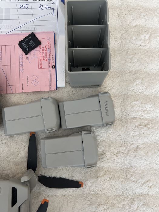 DJI Mini 3 – 3 Baterias + Hub + Hélices Suplentes + Mala – Excelente Estado