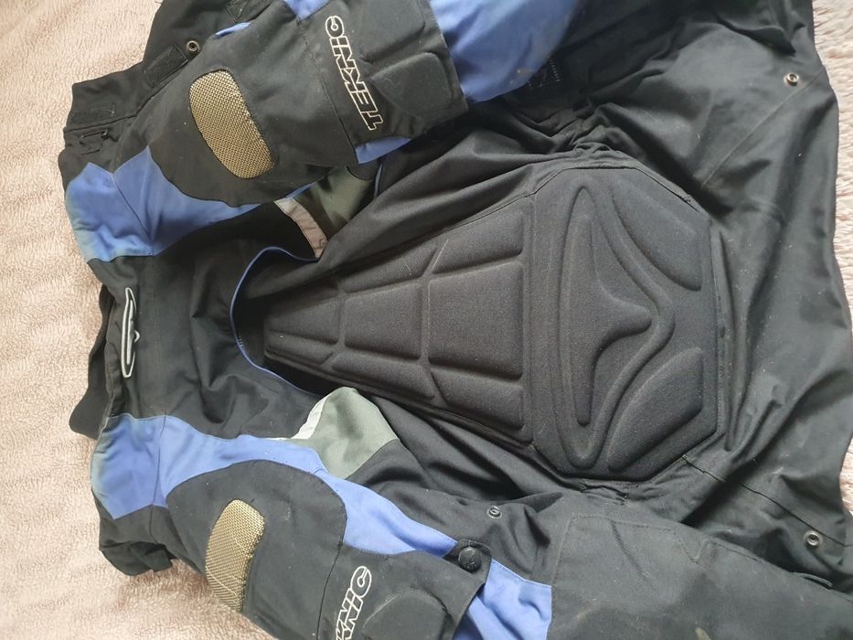 Мотор ,куртка.чудовий,стан.