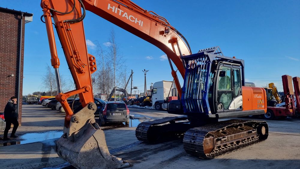 Экскаватор Hitachi ZX 210 LC , 2016