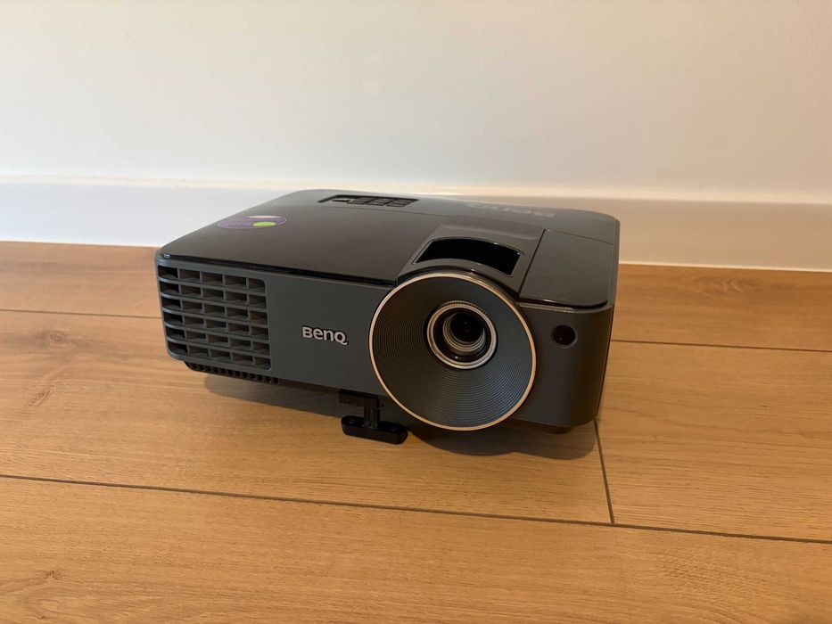 Projektor BenQ MX520