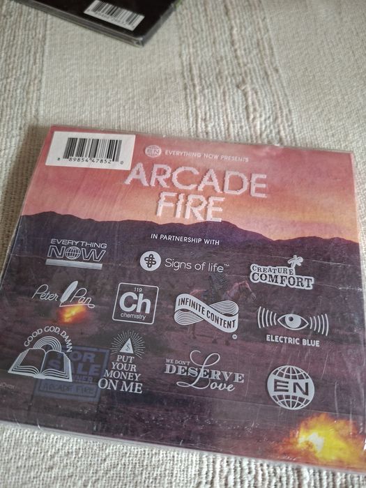 Dois cds dos Arcade Fire novos selados
