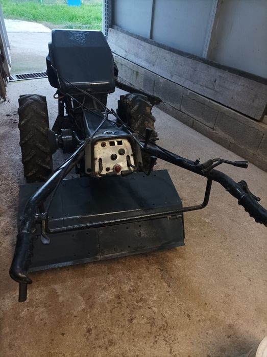 Motocultivador com frese