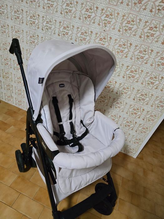 Carrinho de bebê chicco 3 em 1