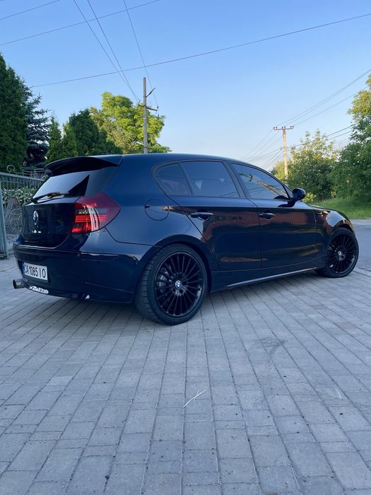 Продам BMW 120D