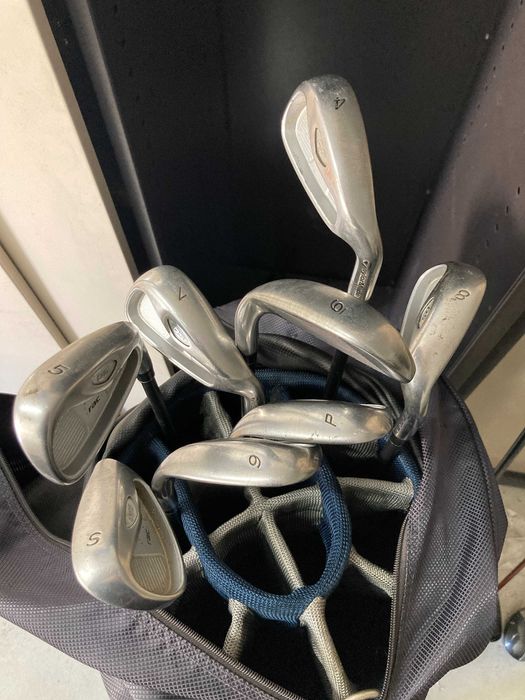 Conjunto de tacos de golf