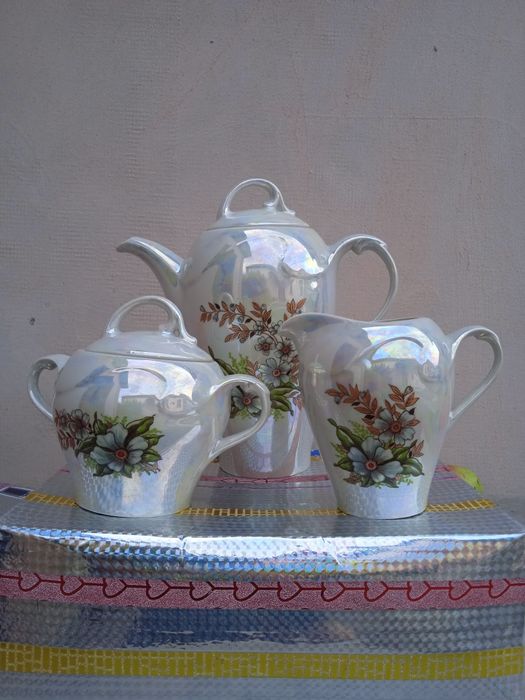чайник, цукорниця, глечик