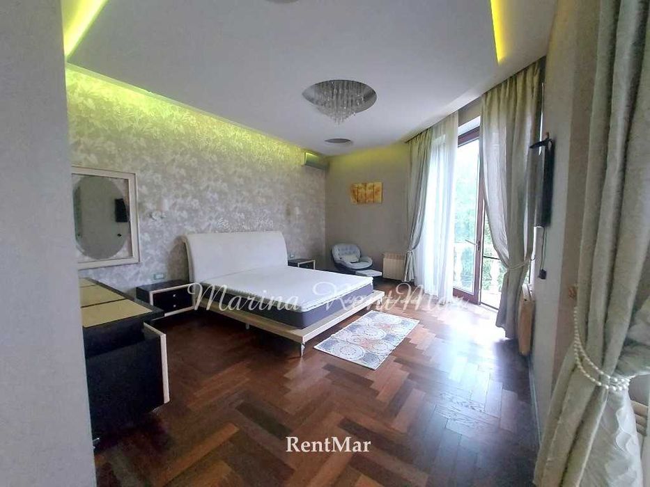 Просторный Дом  12-я Фонтана  Закрытый кооператив