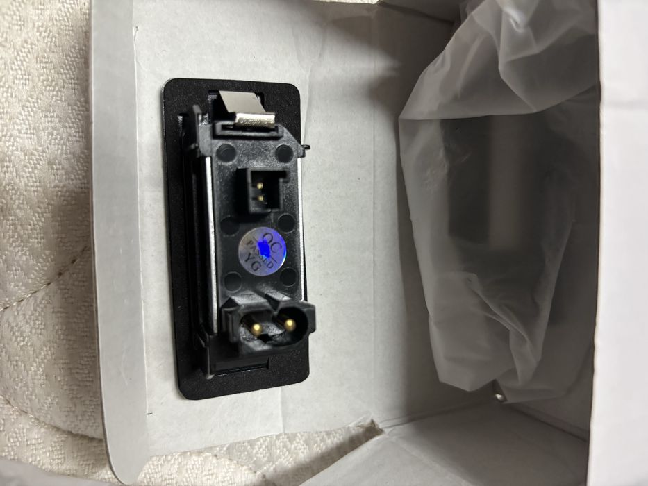 Vendo conjunto de luzes LED para matricula BMW, novas na caixa.