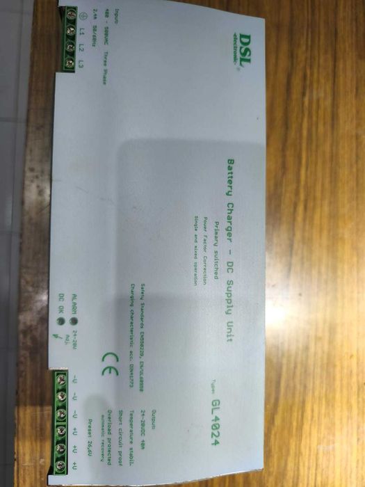 Fonte de alimentação 3F / Carregador de bateria 24 - 28V 40A. GL4024