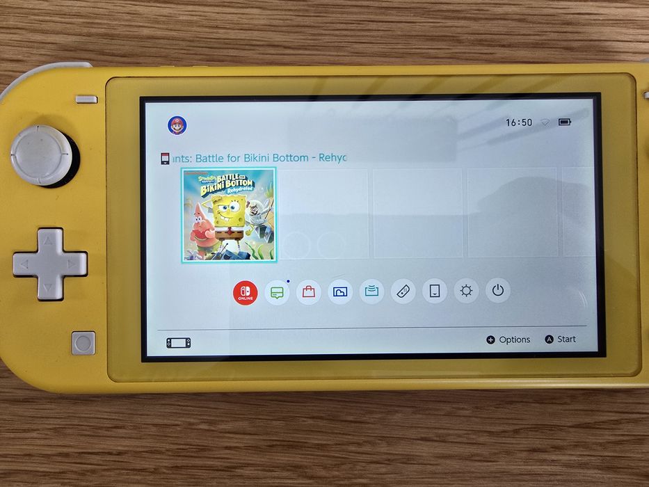 Nintendo switch lite z grą