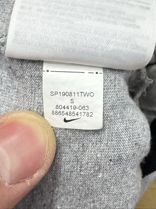 Nike шорты бриджи S размер спортивные серые