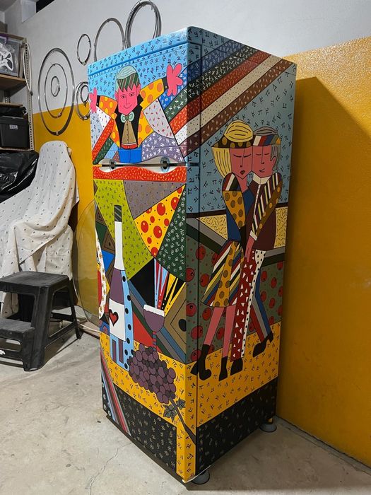 Frigorifico com pinturas artisticas