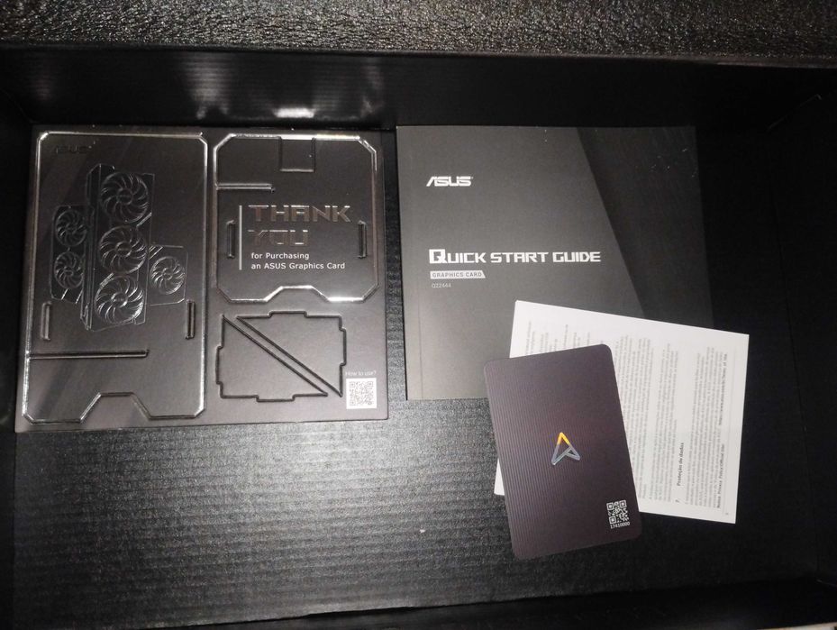 ASUS Dual GeForce RTX™ 4060 OC Edition