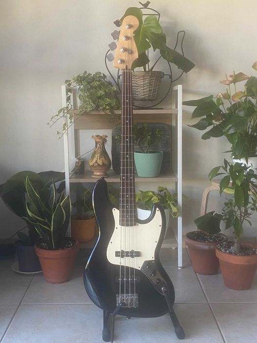 Fender Squier Affinity Jazz Bass