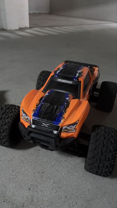 Traxxas X-Maxx 8S + Oferta de 2 Carros RC – Excelente Oportunidade