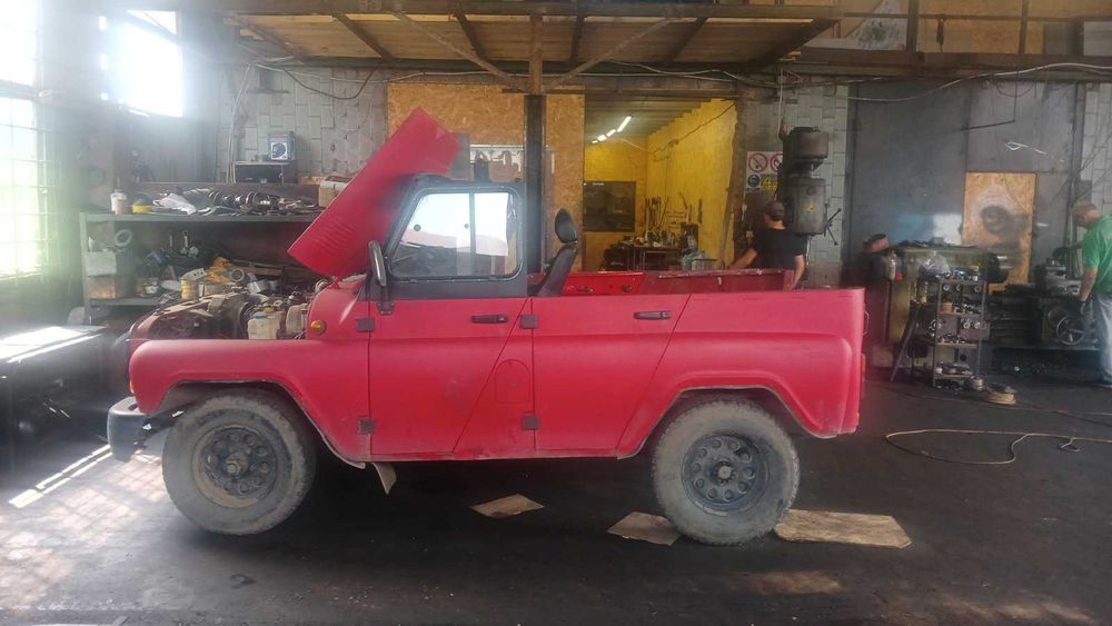 Бурова установка гідравлічна на базі автомобіля УАЗ