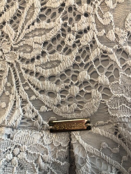 Błękitna koronkowa sukienka koktajlowa